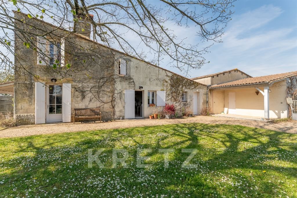 Maison à vendre, 240m², Saint-Émilion