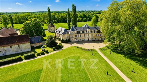 Maison 22 pièces 936 m² · à Chabris · 936 m² · 3 065 000 €
