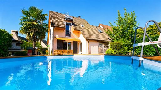 Maison 5 pièces 131 m² · à Ville-la-Grand · 131 m² · 595 000 €