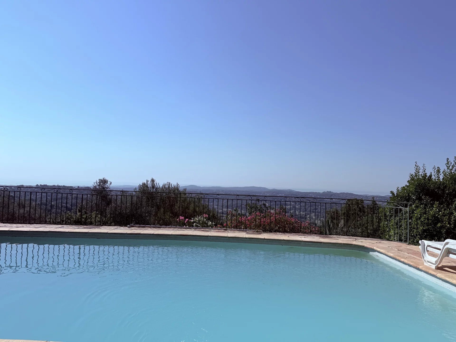 Maison à vendre, 200m², Châteauneuf-Grasse
