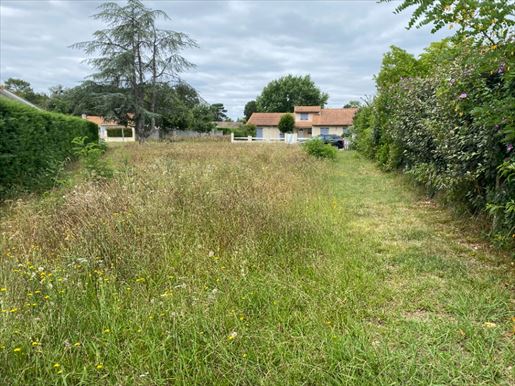 Terrain 80 m² · à Créon · 80 m² · 217 000 €