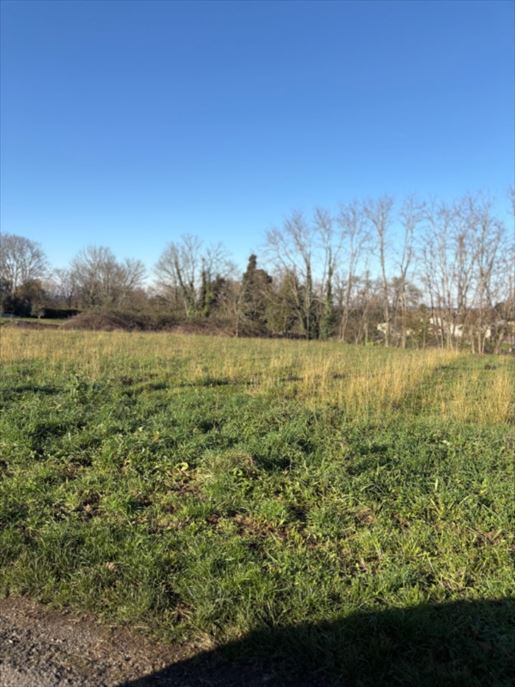 Terrain 90 m² · à Branne · 90 m² · 250 000 €