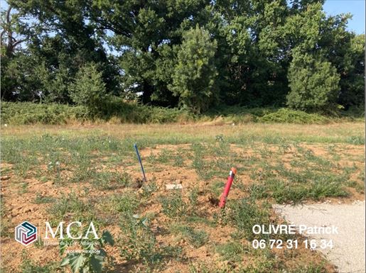 Terrain 80 m² · à Corme-Royal · 80 m² · 194 500 €