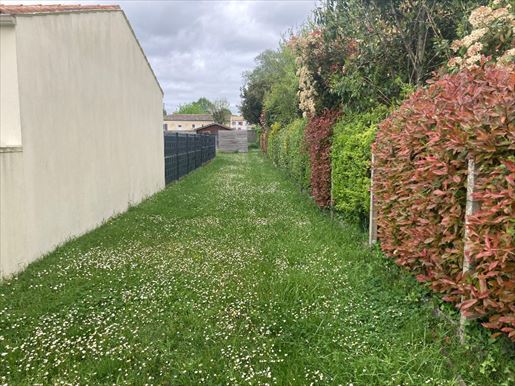 Terrain 85 m² · à Nancras · 85 m² · 260 000 €