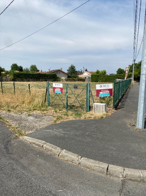 Terrain 50 m² · à Blanquefort · 50 m² · 227 200 €