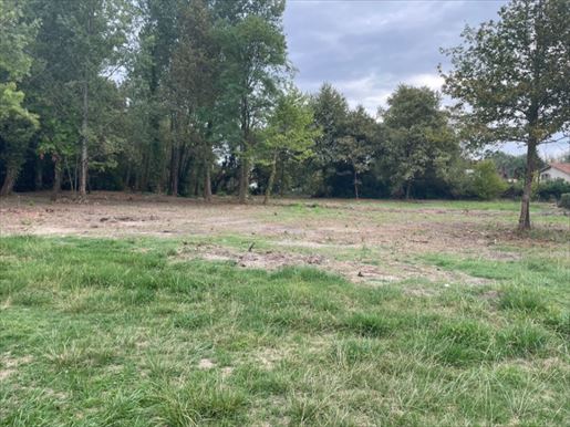 Terrain 90 m² · à Saint-Médard-d'Eyrans · 90 m² · 334 700 €