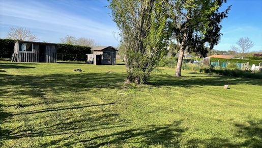 Terrain 70 m² · à Cissac-Médoc · 70 m² · 219 900 €