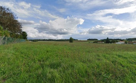 Terrain 95 m² · à Juicq · 95 m² · 234 000 €
