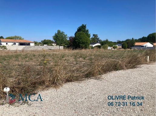 Terrain 80 m² · à Rouffiac · 80 m² · 169 800 €