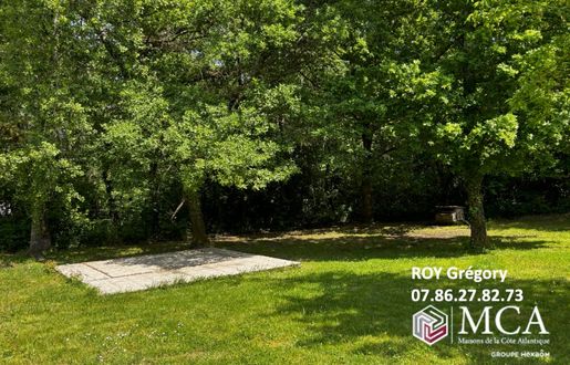 Terrain 94 m² · à Breuillet · 94 m² · 406 000 €