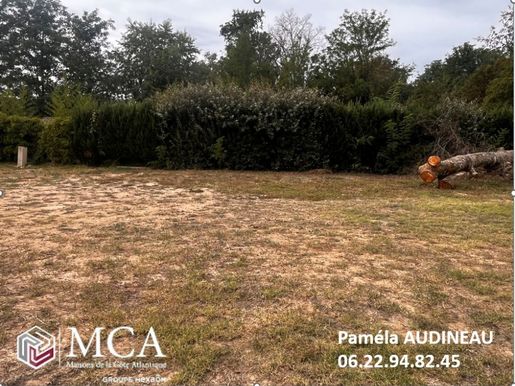 Terrain 80 m² · à Pujols-sur-Ciron · 80 m² · 242 266 €