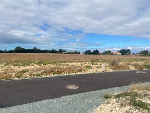 Terrain 80 m² · à Saint-Nazaire-sur-Charente · 80 m² · 183 642 €
