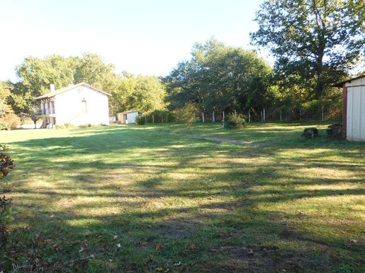 Terrain 80 m² · à Préchac · 80 m² · 178 600 €