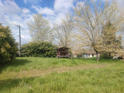 Terrain 79 m² · à Baron · 79 m² · 243 400 €