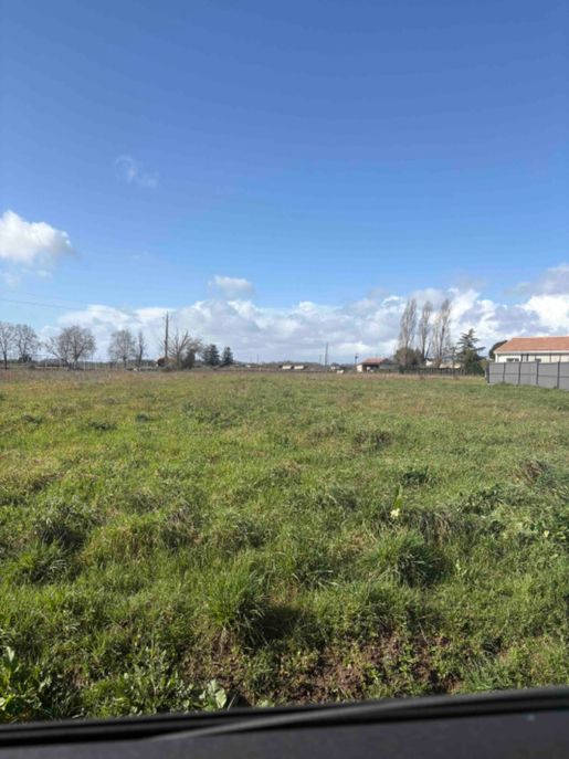 Terrain 100 m² · à Saint-Martin-du-Bois · 100 m² · 235 000 €