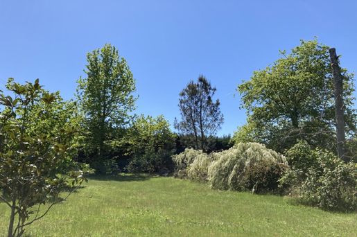 Terrain 60 m² · à Léognan · 60 m² · 235 600 €
