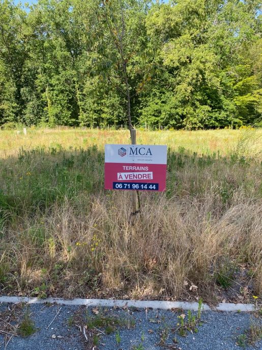 Terrain 80 m² · à Margaux-Cantenac · 80 m² · 240 000 €