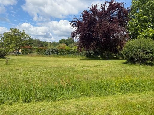 Terrain 80 m² · à Romagné · 80 m² · 178 100 €