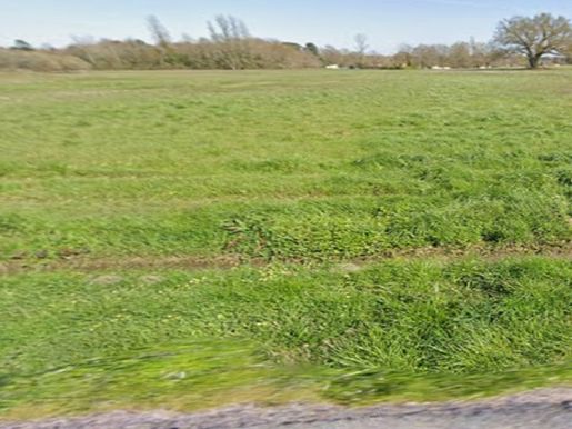 Terrain 49 m² · à Saint-Savin · 49 m² · 151 000 €