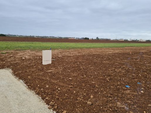 Terrain 85 m² · à Grézac · 85 m² · 199 000 €