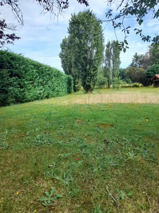 Terrain 80 m² · à Périssac · 80 m² · 176 000 €