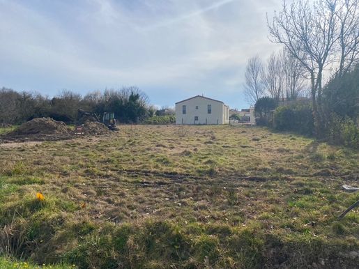 Terrain 70 m² · à Baron · 70 m² · 217 674 €