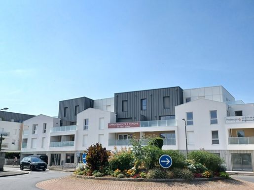 Local commercial 3 pièces 44 m² · à Treillières · 44 m² · 219 000 €