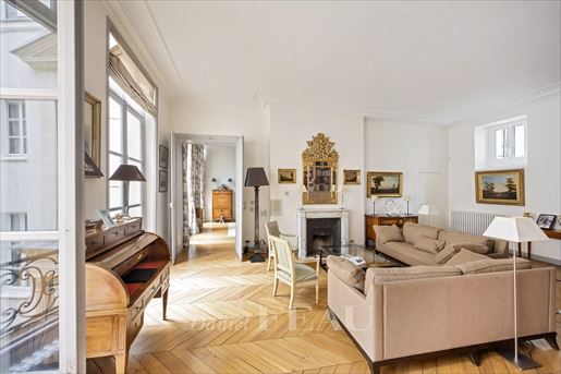 5 pièces 149 m² · à Paris 6ème · 149 m² · 3 250 000 €