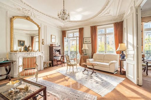 Appartement 6 pièces 195 m² · à Paris 6ème · 195 m² · 3 050 000 €