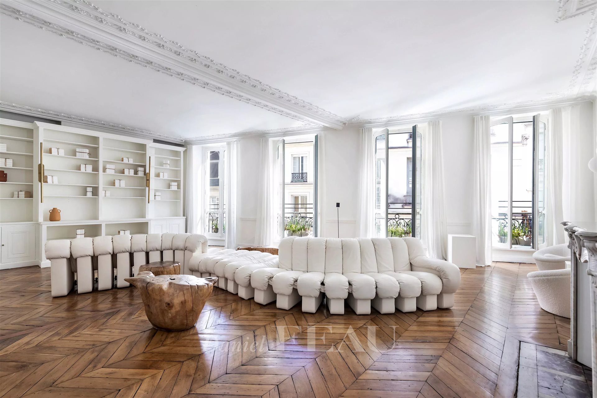 Paris 6th District – An elegant 2/3 bed apartment - Vue 2
