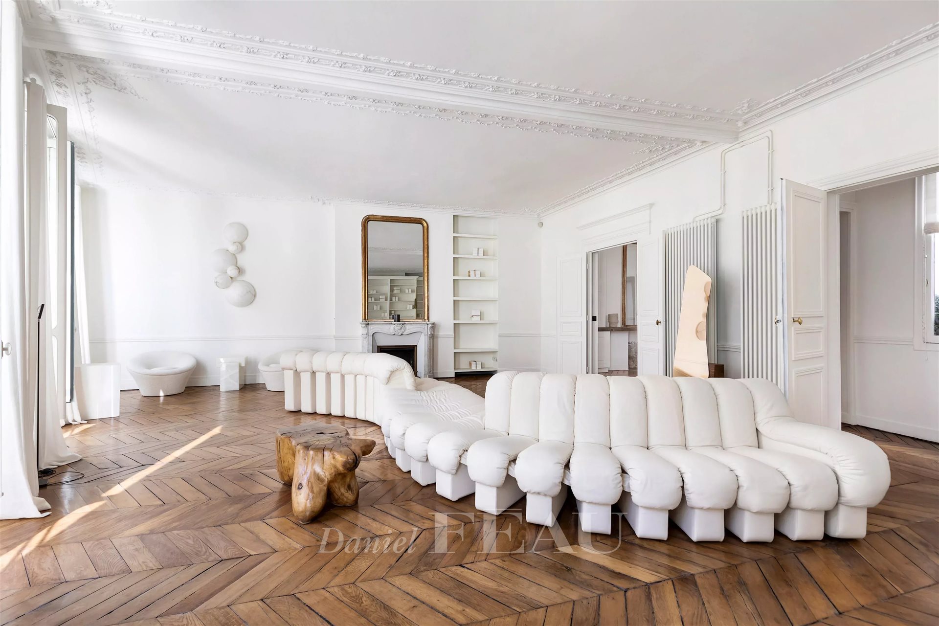 Paris 6th District – An elegant 2/3 bed apartment - Vue 3