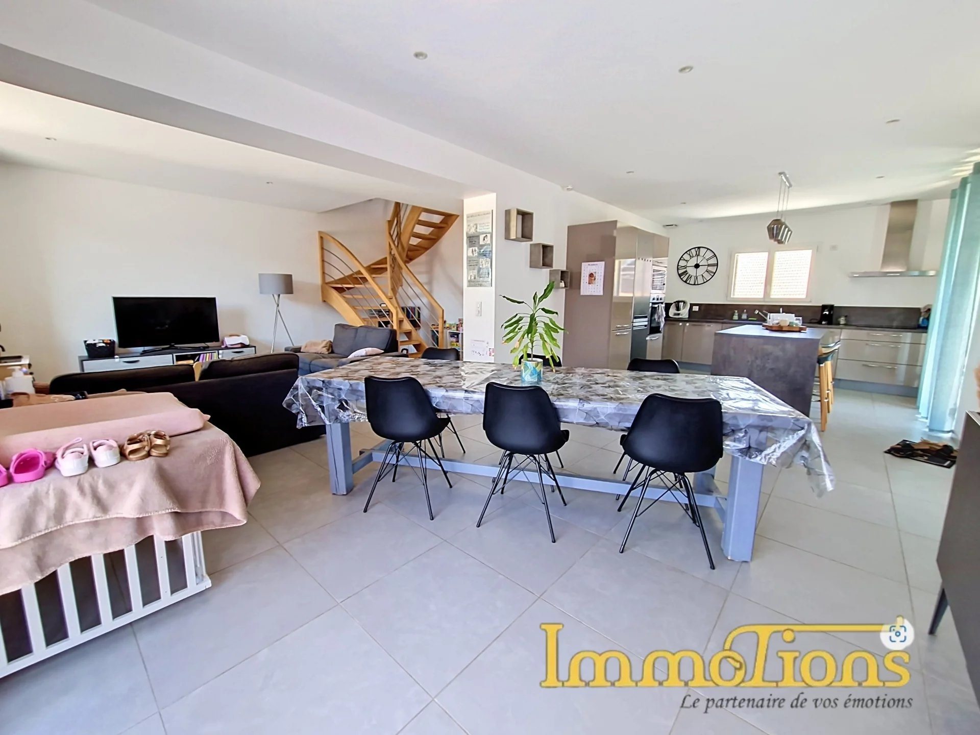 Maison à vendre, 121m², Chatte