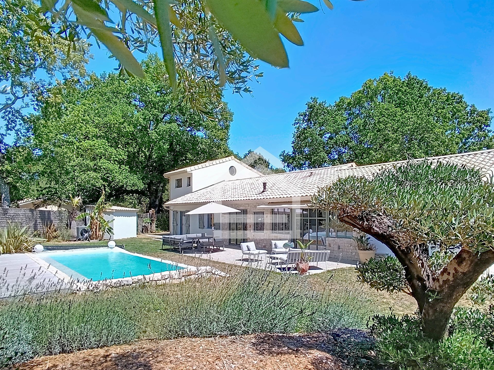 Maison à vendre, 180m², Saint-Médard-en-Jalles