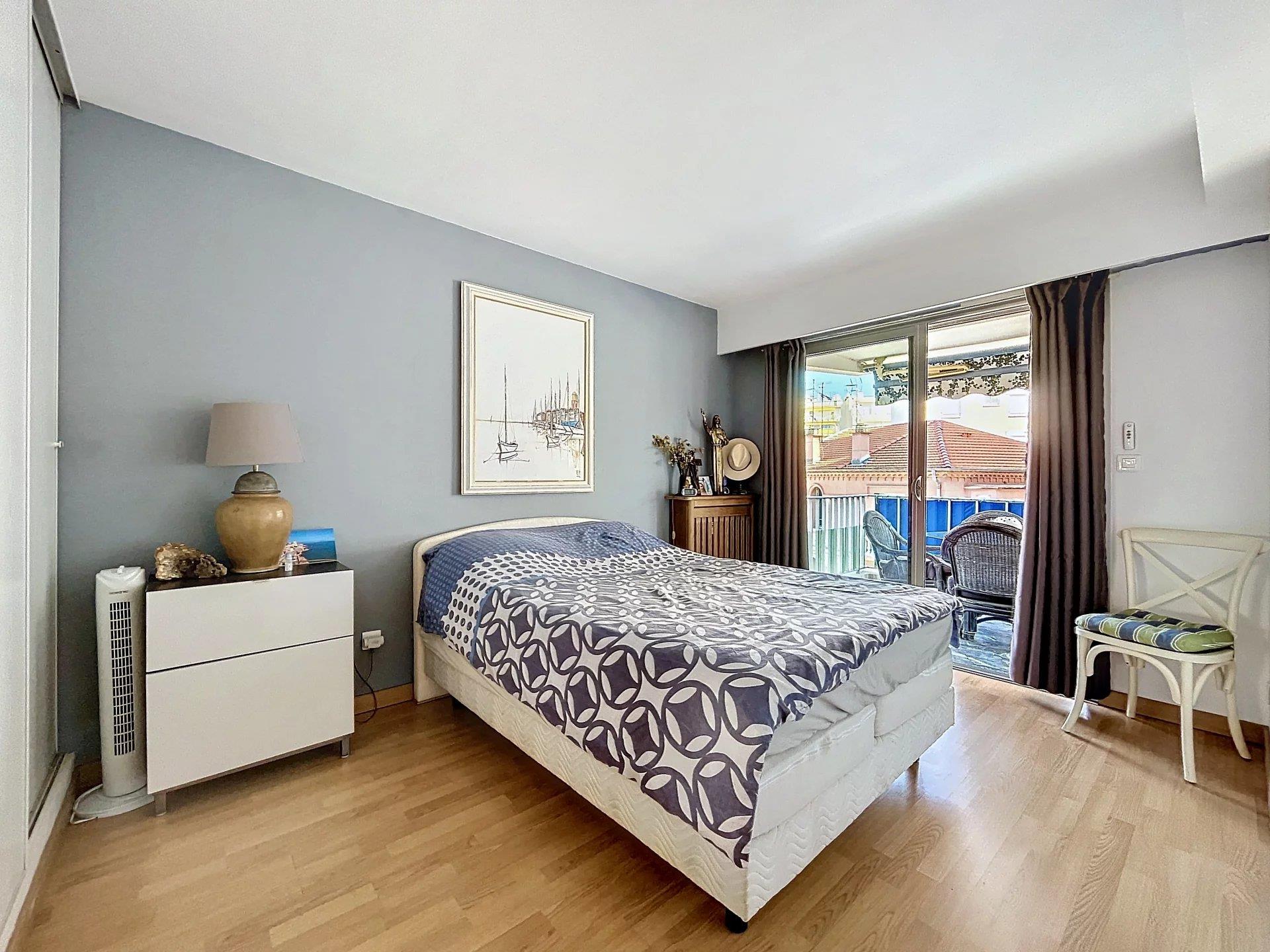 Appartement – Antibes, Juan-les-Pins - Vue 3