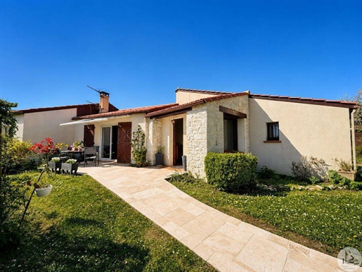Maison 130 m² · à Castillonnès · 130 m² · 233 200 €