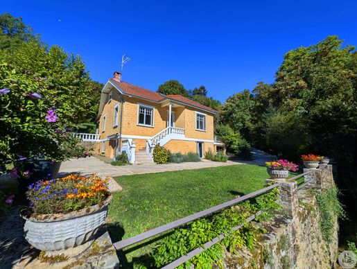 Maison 187 m² · à Sarlat-la-Canéda · 187 m² · 488 250 €