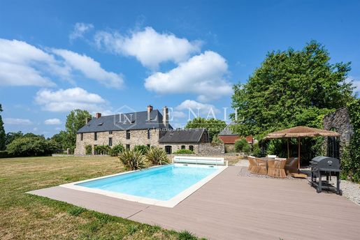 Maison 9 pièces 340 m² · à Saint-Lô · 340 m² · 1 990 000 €