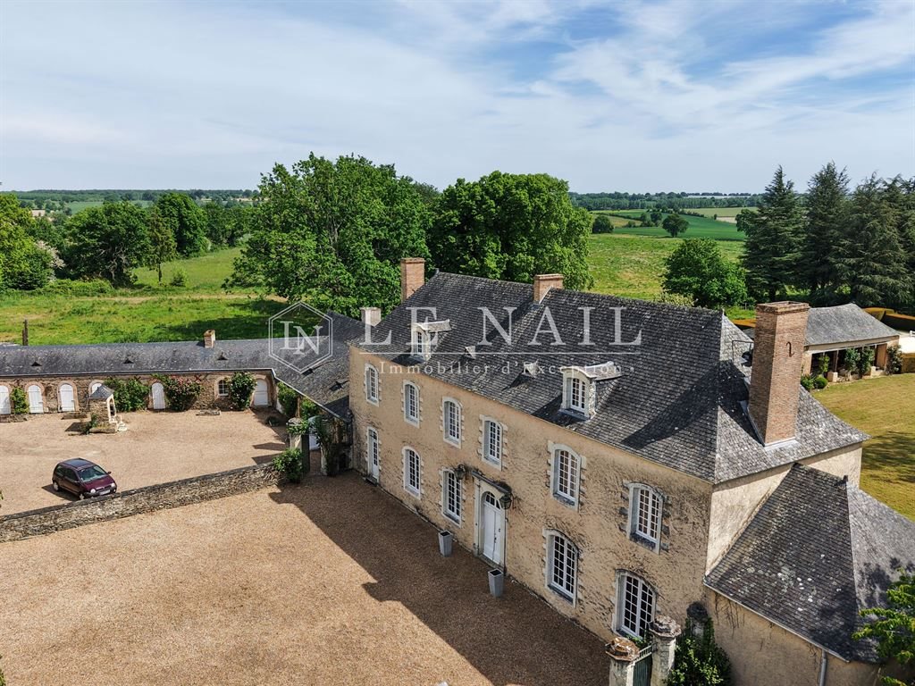 Maison à vendre, 420m², Le Lion-d'Angers