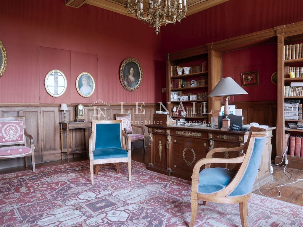 Character estate on 126 acres near Toulouse – další