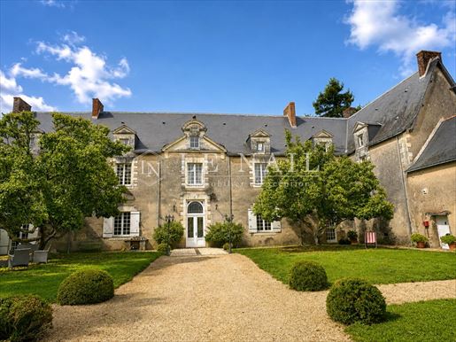 Maison 10 pièces 500 m² · à Nantes · 500 m² · 1 470 000 €