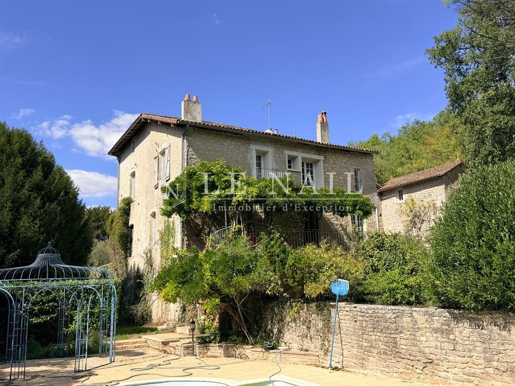 Maison à vendre, 700m², Ruffec