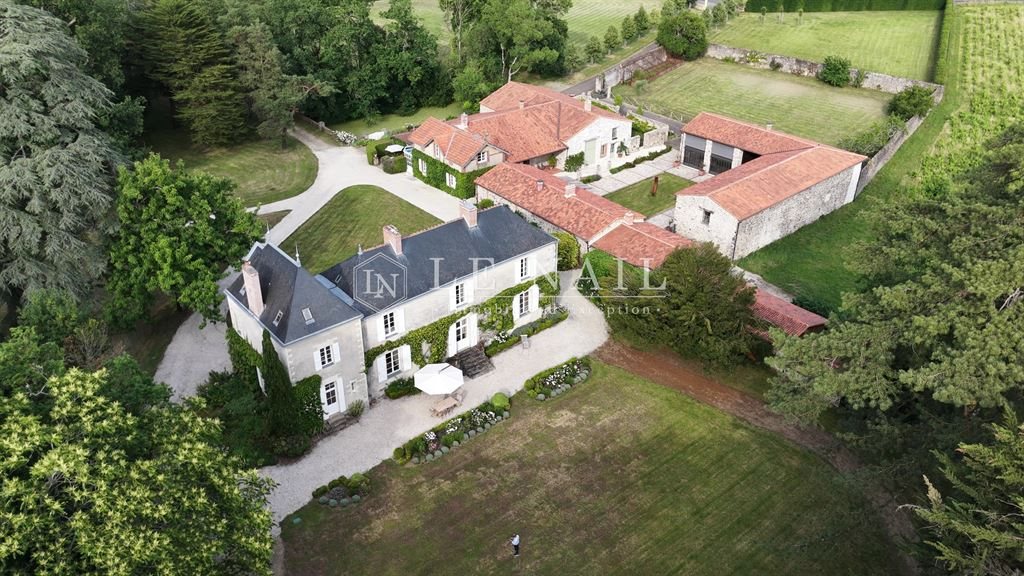 Maison à vendre, 620m², Clisson