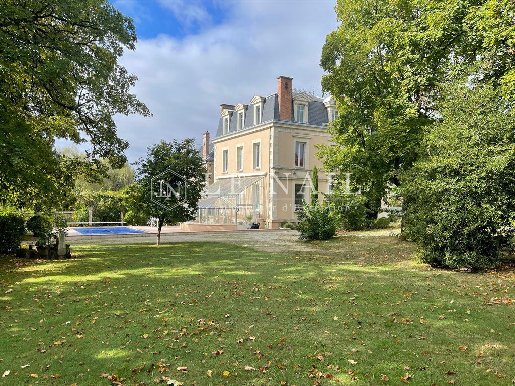 Maison à vendre, 340m², Saint-Junien