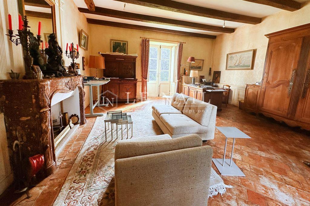 Maison à vendre, 415m², La Haie-Fouassière