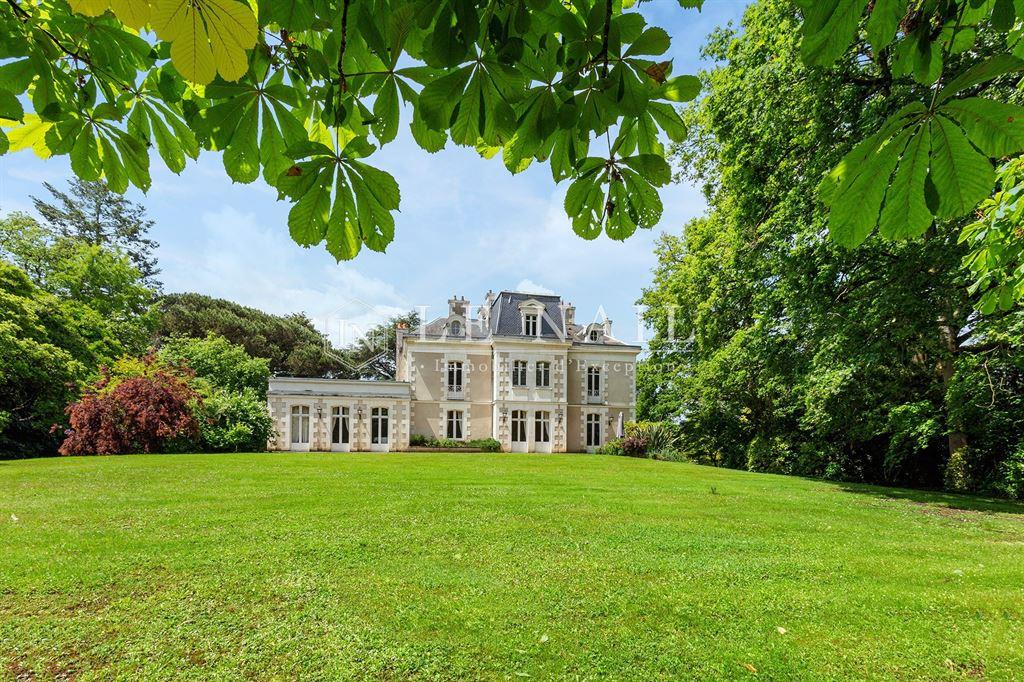 Maison à vendre, 530m², La Chapelle-sur-Erdre