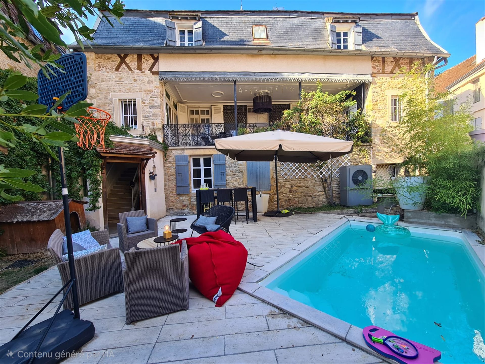 Maison 10 pièces 336 m² · à Buxy · 336 m² · 525 000 €