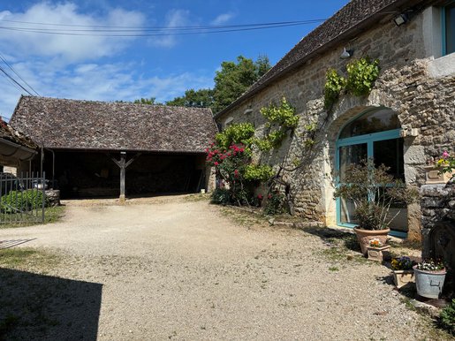 Maison 9 pièces 306 m² · à Givry · 306 m² · 700 000 €