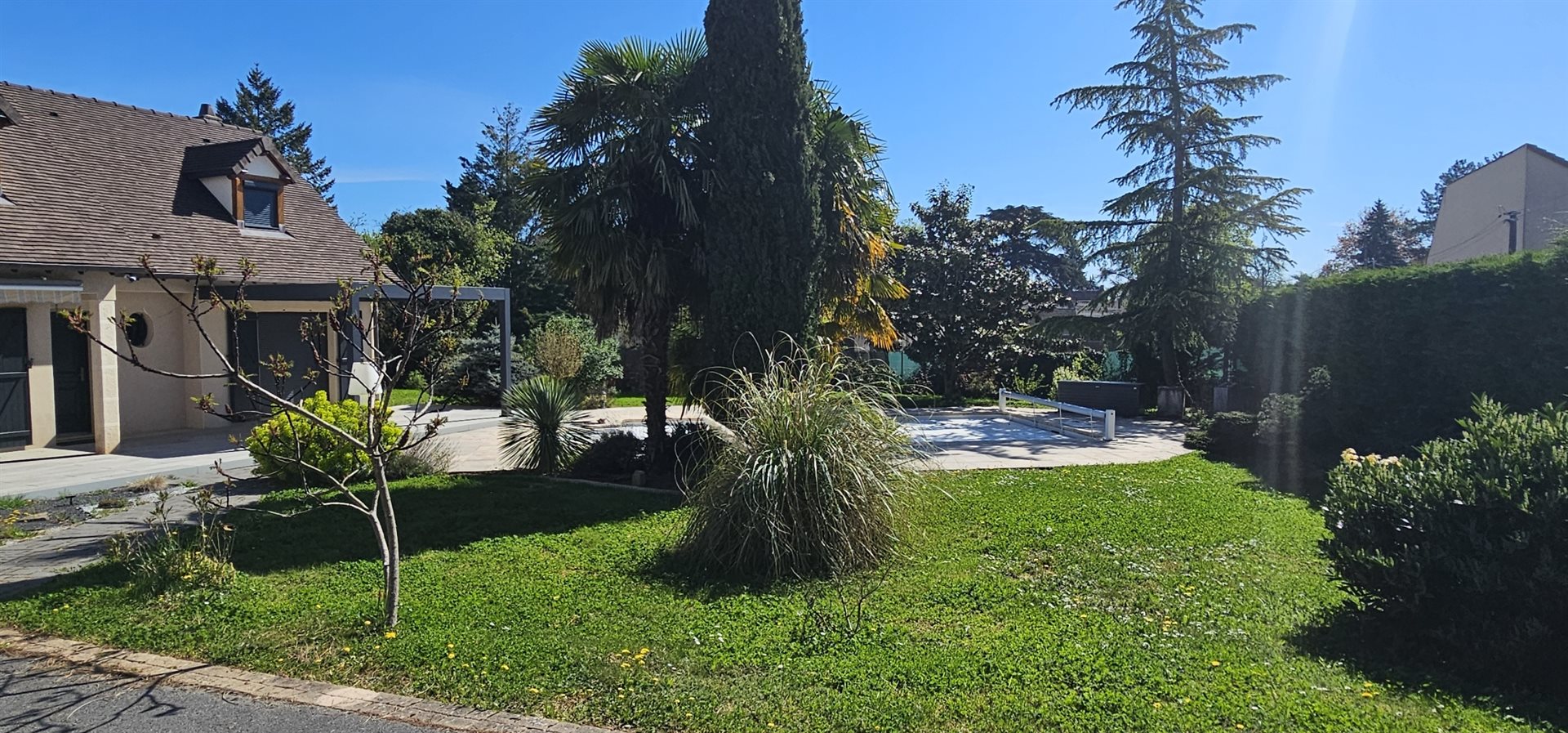 10 pièces 238 m² · à Givry · 238 m² · 550 000 €