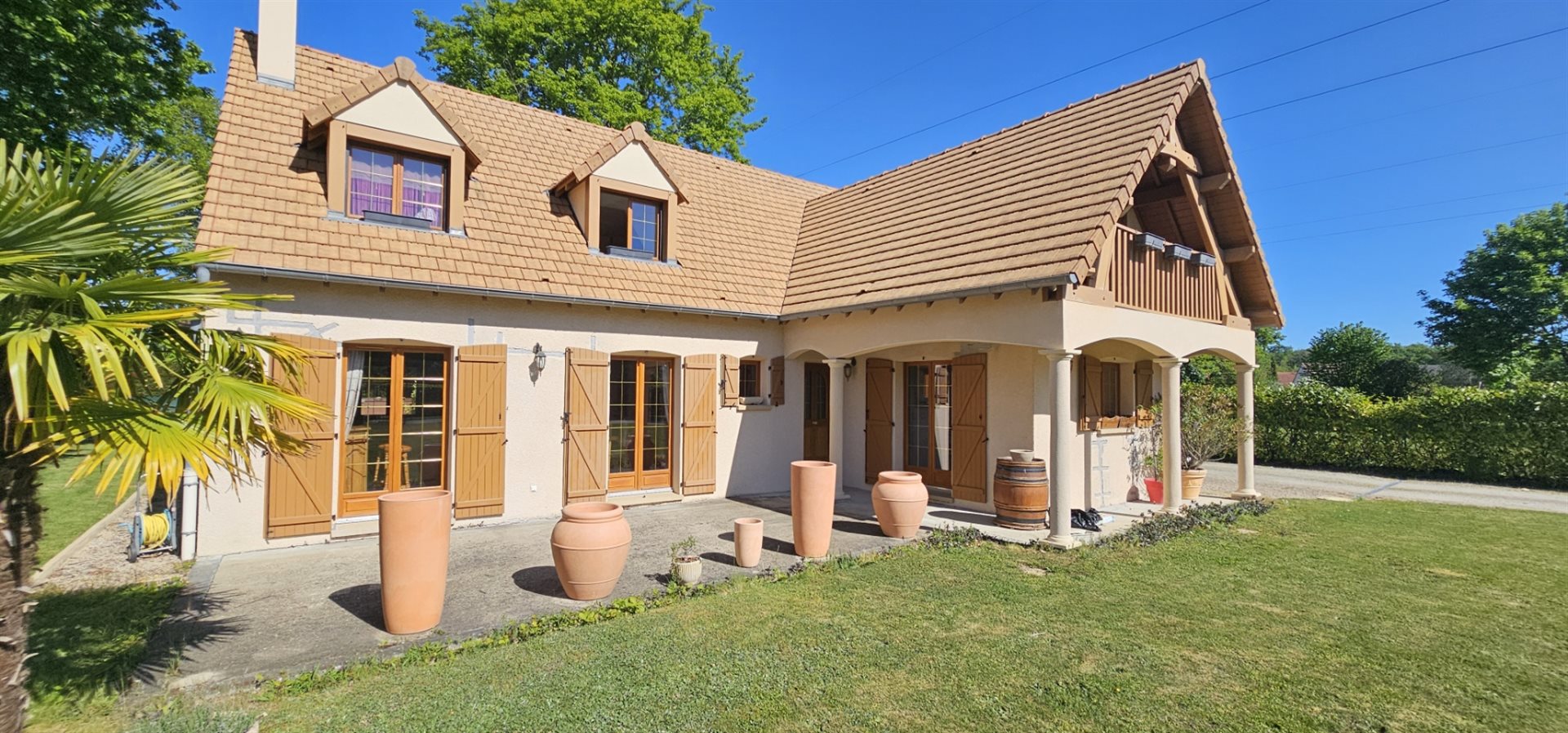 Maison 5 pièces 167 m² · à Dracy-le-Fort · 167 m² · 435 000 €