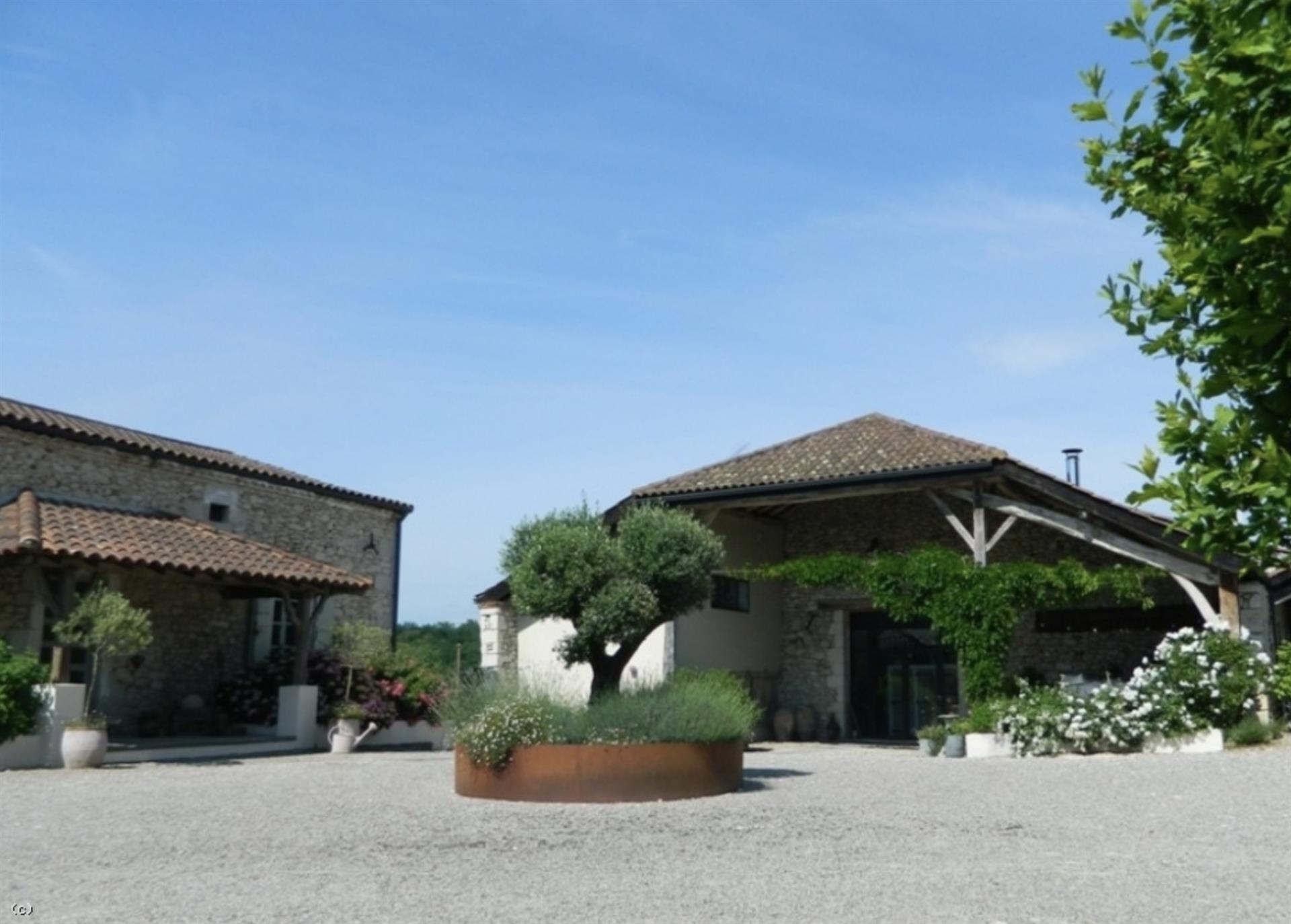 Maison à vendre, 341m², La Sauvetat-sur-Lède